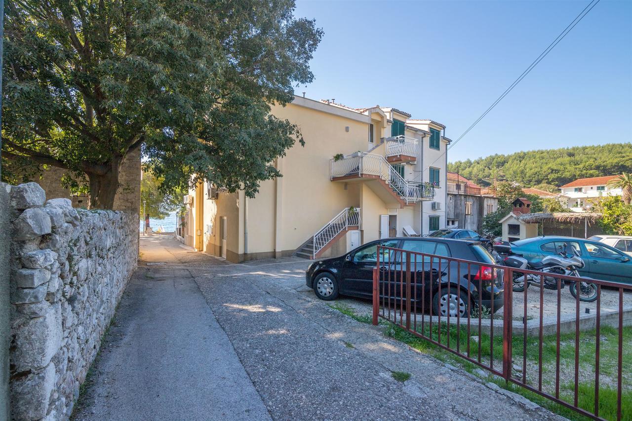 Apartments Antonija Drvenik  Exterior photo